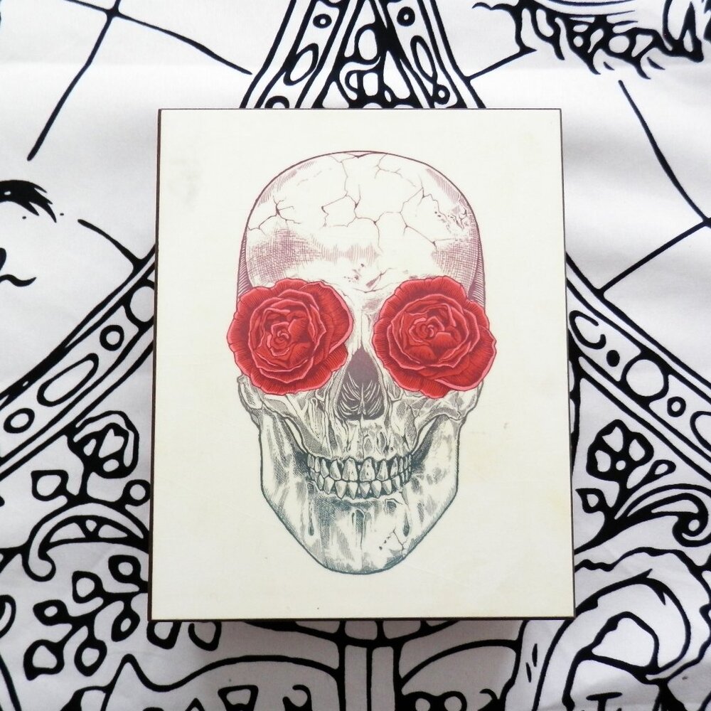 🎁  Rachel Caldwell Skull Roses Wooden Trinket Box